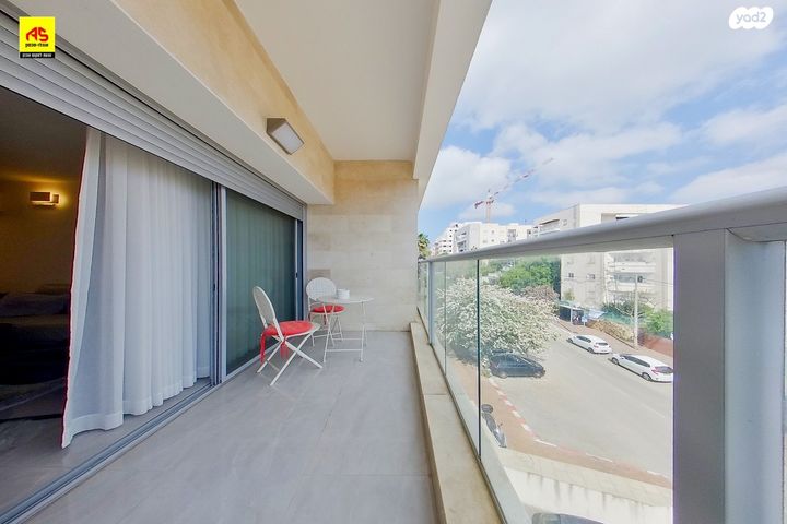 דירה, חפץ חיים, קרית ויצמן, רעננה