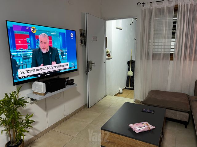 קדושי לוצק 11