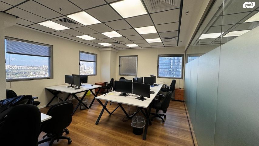 משרדים, בורסה, רמת גן