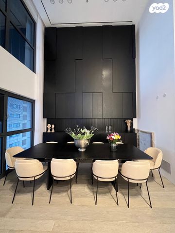 ניסים אלוני 