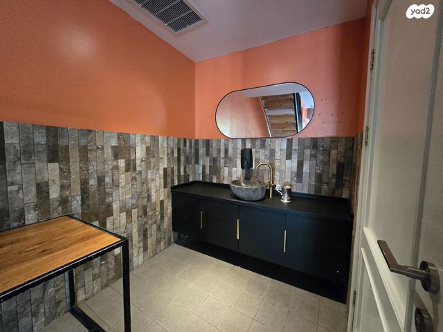 חנויות/ שטח מסחרי, יפו, ירושלים