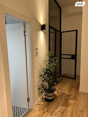 דירה, ירושלים 13, הדר מרכז, חיפה