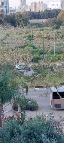 דופלקס, אירוס הארגמן, נתניה