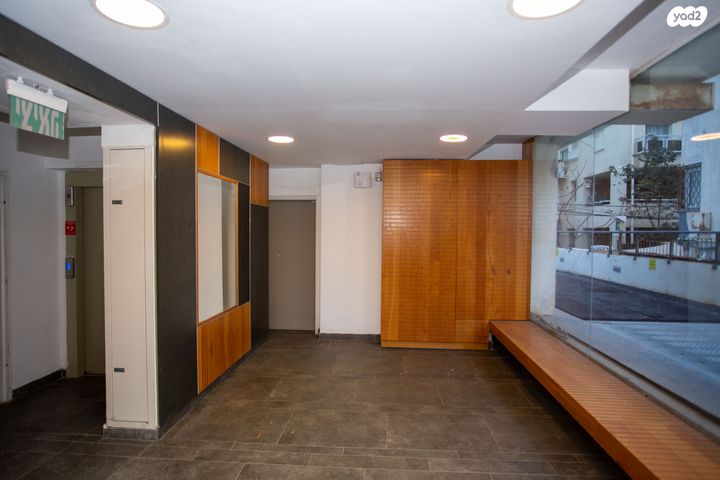 בניין מגורים, הירקון 284, תל אביב יפו