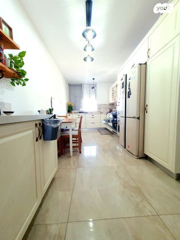 דירה, יאנוש קורצ'אק, אשדוד