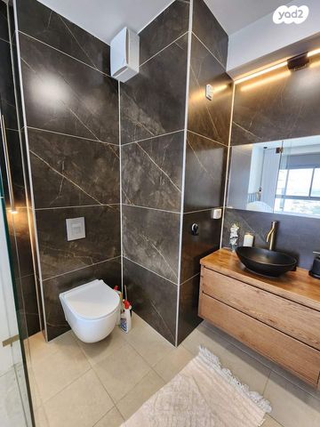 דירה, חרמון 16, נאות שז"ר, יבנה