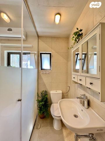 דירה, הקישון 16, חיפה