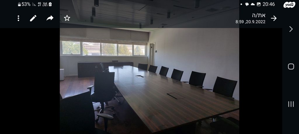 מבני תעשיה, מפעלי נחם הר טוב