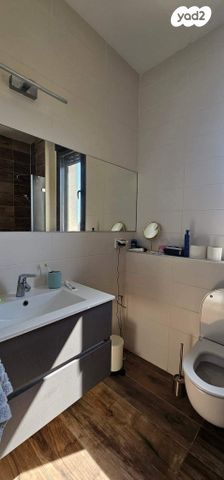 גג/ פנטהאוז, חזנוביץ' 12, תל אביב יפו