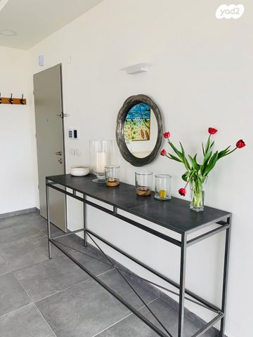 גג/ פנטהאוז, חזנוביץ' 12, תל אביב יפו