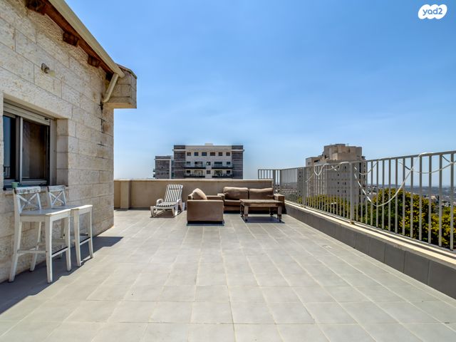 גג/ פנטהאוז, רמת הגולן 10, אריאל