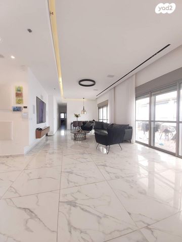 גג/ פנטהאוז, ספיר, צמרות המושבה, באר יעקב