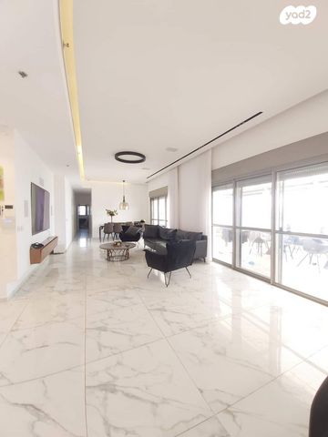 גג/ פנטהאוז, ספיר, צמרות המושבה, באר יעקב