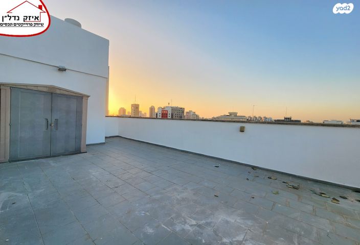 גג/ פנטהאוז, יהודה הלוי, לב המושבה / מרכז העיר, פתח תקווה