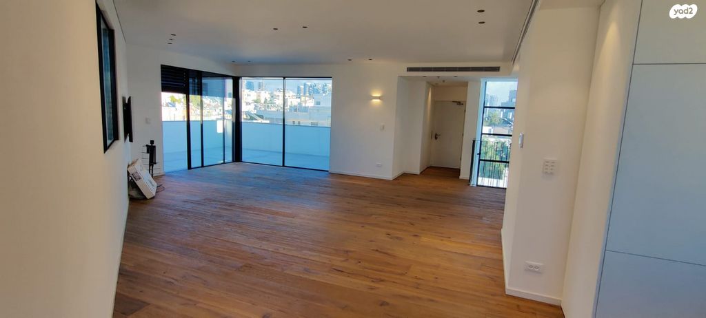 גג/ פנטהאוז