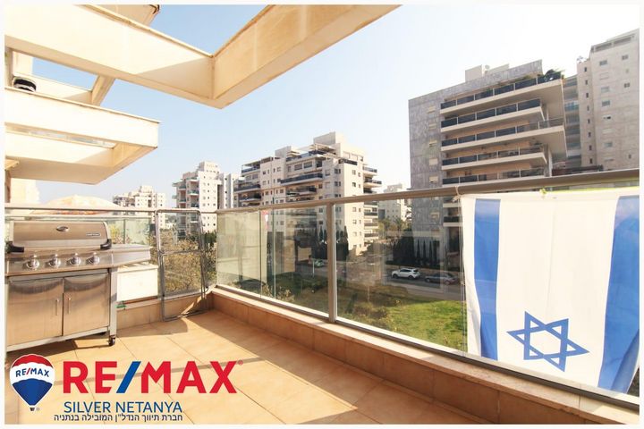 דירה, קרית השרון, נתניה