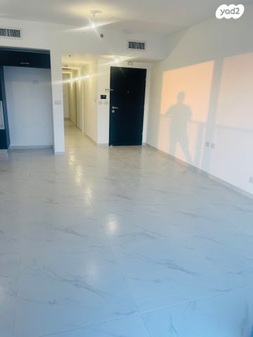 דירה, דרך לוי אשכול, קיראון, קרית אונו