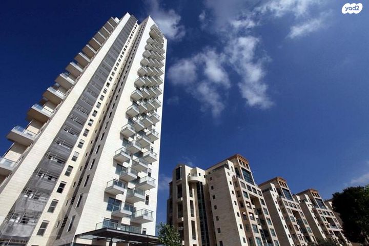 גג/ פנטהאוז, אברהם פררה, ירושלים