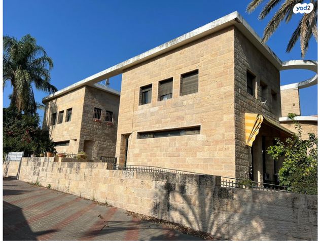 דו משפחתי, דוד המלך, הרצליה פיתוח, הרצליה