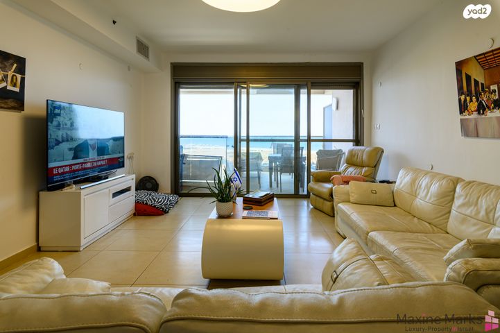 דירה, אהוד מנור, נתניה