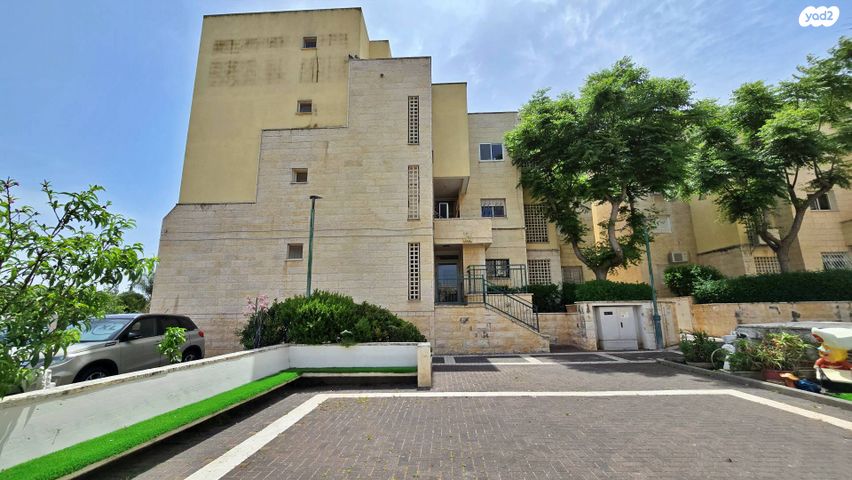 דירה, חטיבת כרמלי, כרמיאל