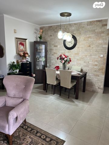 דירה, כליל החורש, נצרת עילית / נוף הגליל