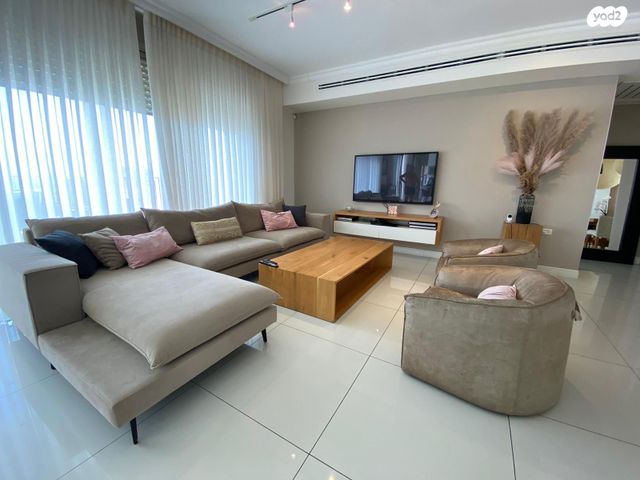 גג/ פנטהאוז, אילת