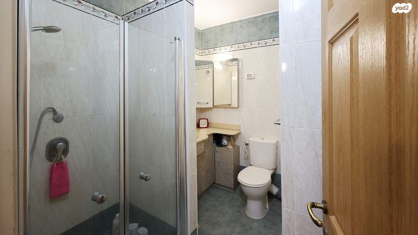 דופלקס, רבקה גובר, כפר סבא