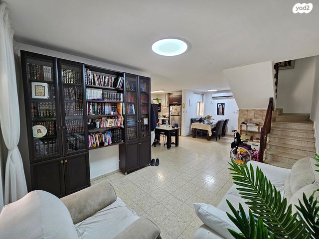 דירת גן, נתיבות