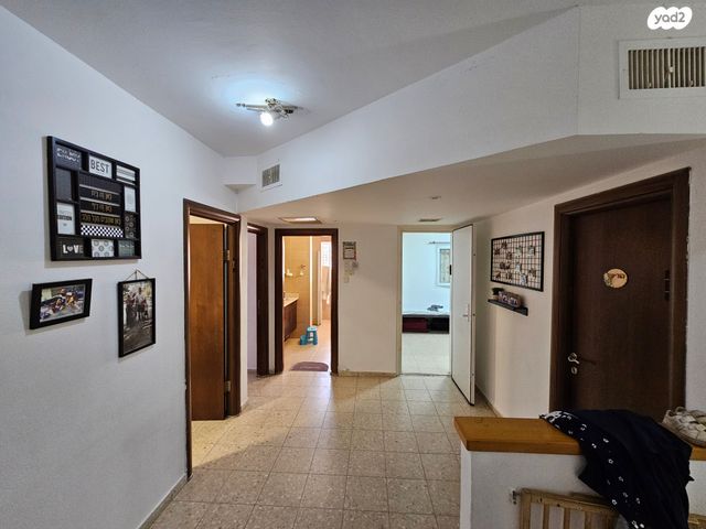 דירת גן, נתיבות