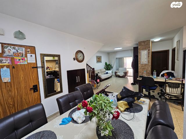 דירת גן, נתיבות