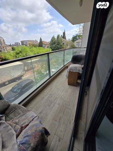 דירה, יואב, רמת גן