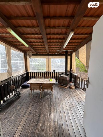 ז'בוטינסקי 20