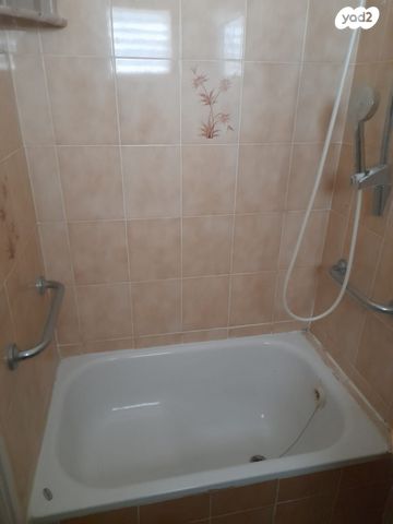 דירה, הרב קוק 43, צפון מערב מרכז העיר, נתניה