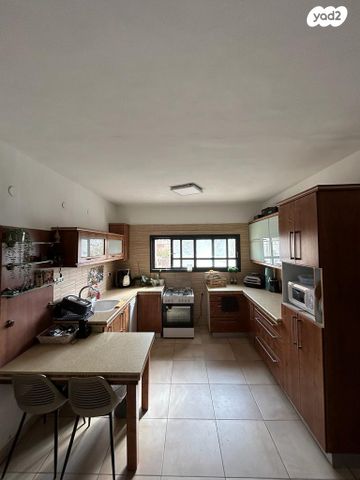 דירת גן, ז'בוטינסקי 20, באר שבע