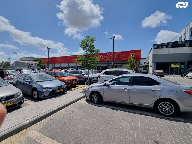 חנויות/ שטח מסחרי, נתניה