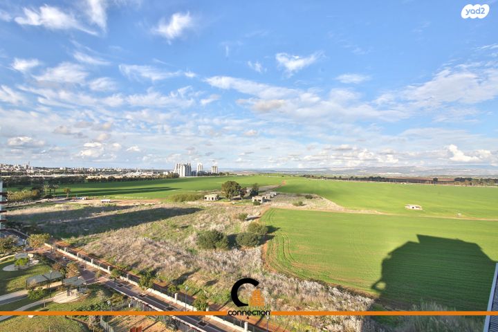 גג/ פנטהאוז, יקינטון, קרית ביאליק