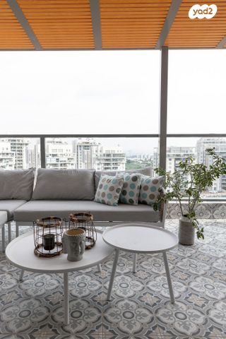 גג/ פנטהאוז, שייקה אופיר, כפר יונה