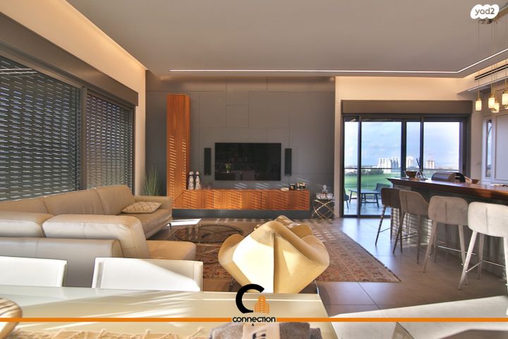 גג/ פנטהאוז, יקינטון, קרית ביאליק