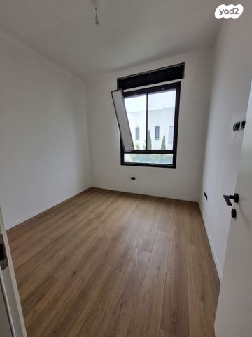 דו משפחתי, כפר יונה