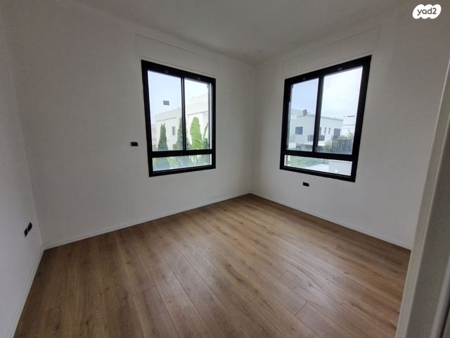 דו משפחתי, כפר יונה