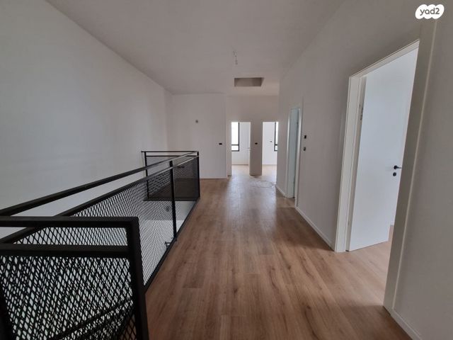 דו משפחתי, כפר יונה