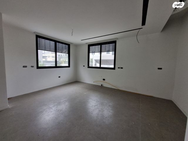 דו משפחתי, כפר יונה