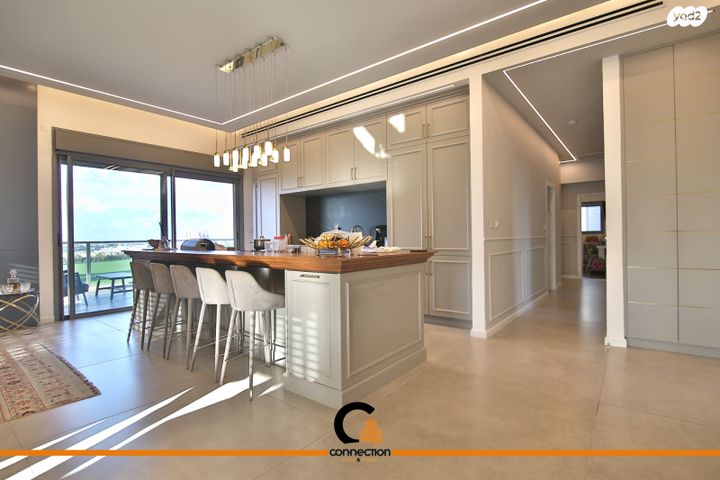 גג/ פנטהאוז, יקינטון, קרית ביאליק