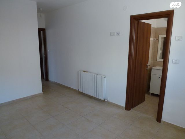 דירה, הרב חסדאי קרשקש, חומת שמואל, הר חומה, ירושלים