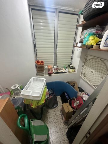 דירה, דוד תדהר, ראשון לציון