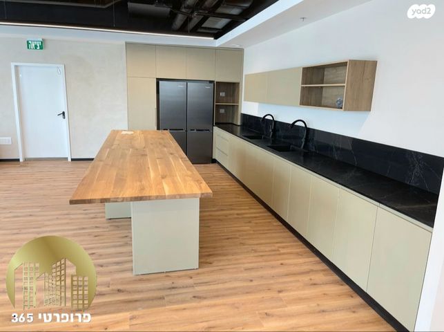 משרדים, דרך ששת הימים, בני ברק