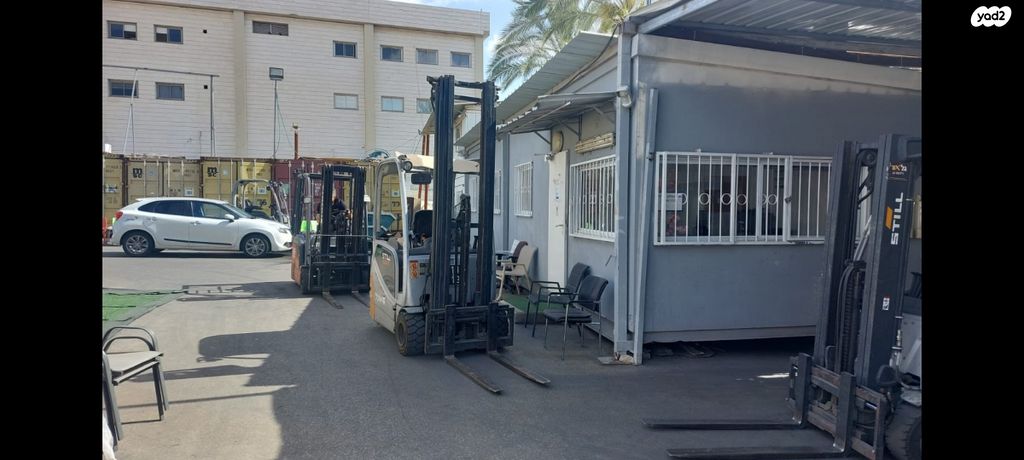 מגרשים, קרית מלאכי