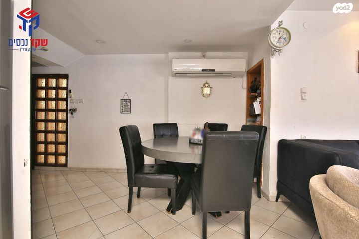 דירה, בנציון ישראלי, חיפה