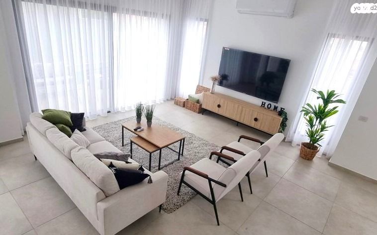 דו משפחתי, שערי תקווה